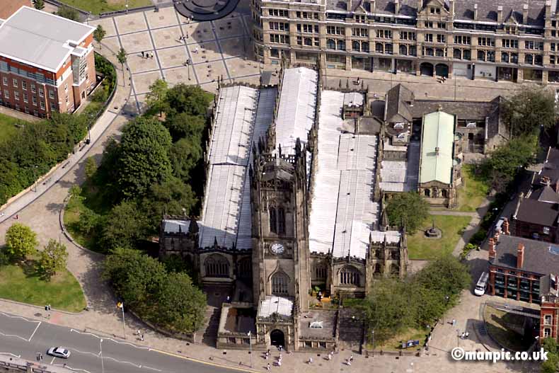 manchester
            cathedral aerial photo